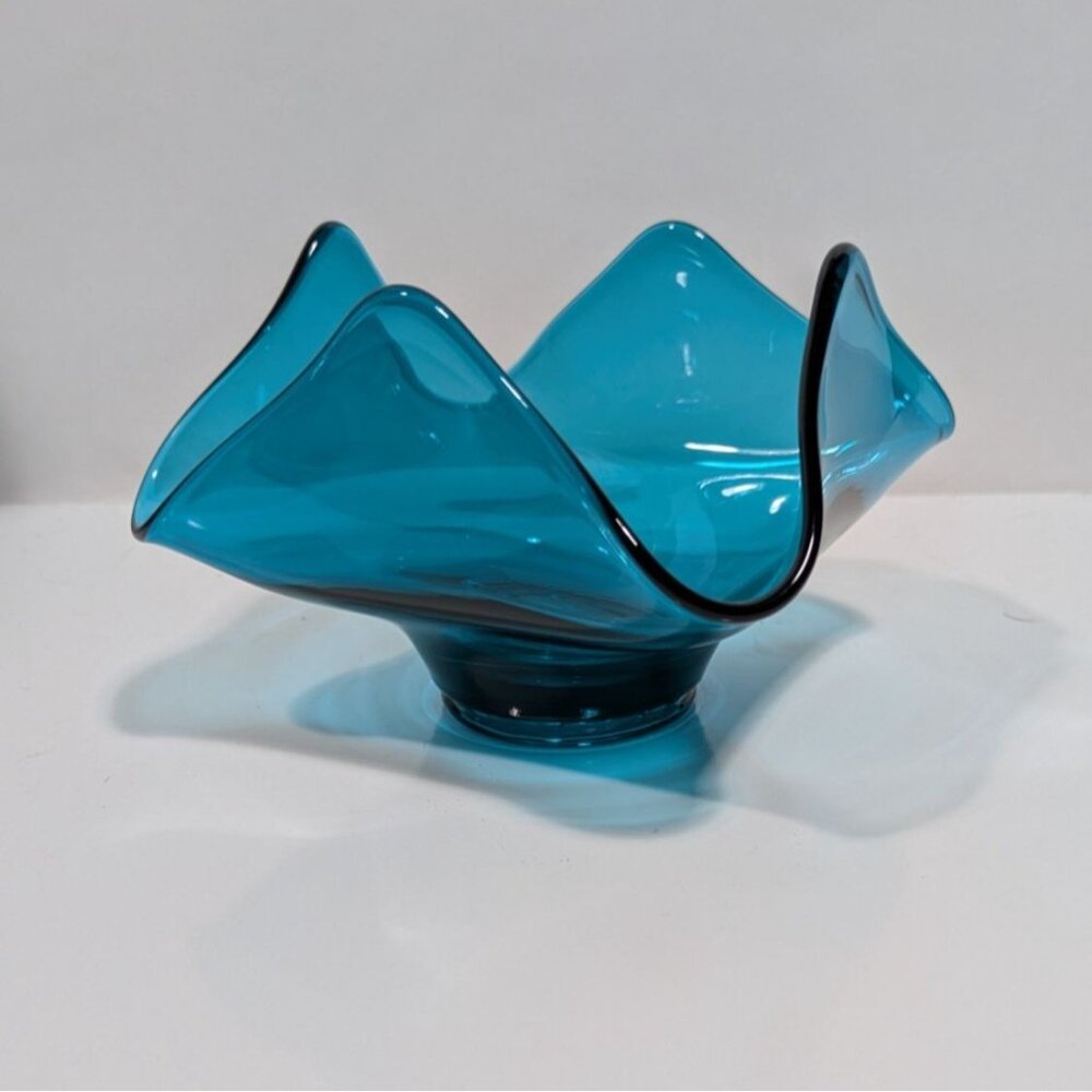 Viking Glass Bluenique Handkerchief Teal Peacock Blue Art Glass Bowl Centerpiece